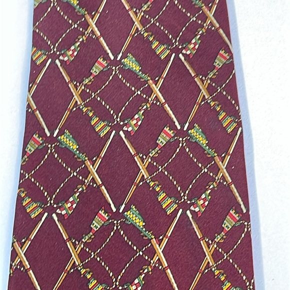 Salvatore Ferragamo Silk Novelty Print Hunting Rifles Burgundy Mens Neck Tie - Picture 10 of 10